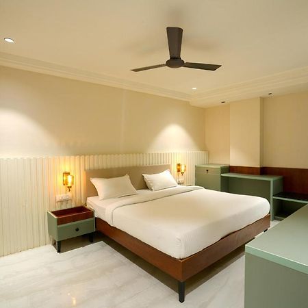Hotel Square 36 Kota  Esterno foto